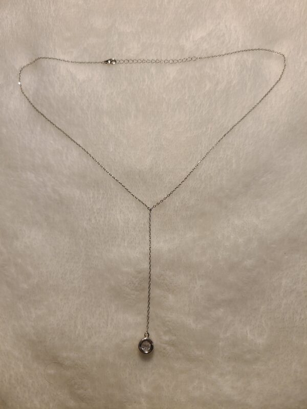 long necklace with pendant